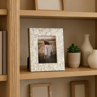 Photo Frame - Ivory Wood Mother Of Pearl Inlay Vine: Ivory / 5x7