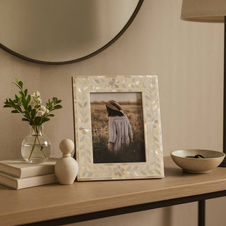 Photo Frame - Ivory Wood Mother Of Pearl Inlay Vine: Ivory / 5x7