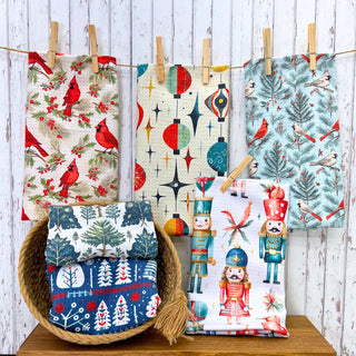 Red Cardinal Pattern Waffle Hand Towel With Hanging Loop