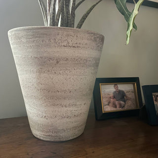Concrete White-washed Terracotta Planter (Large): With drainage plate